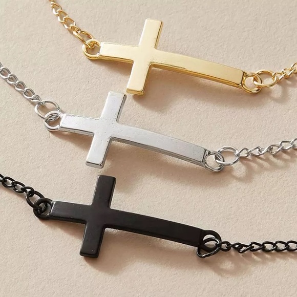 ⚜️[𝟯/$𝟭𝟴]⚜️Big Cross Silver Simple Bracelet NEW - Picture 7 of 9